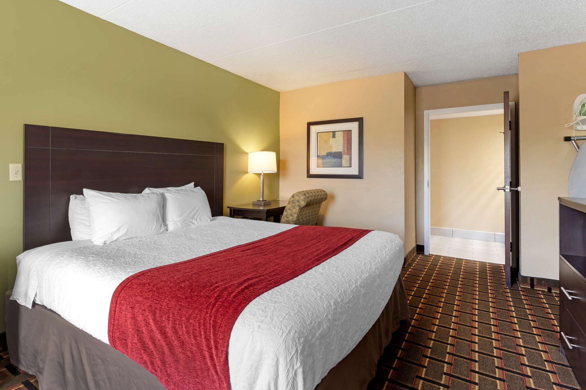 Surestay By Western Lenoir Hotel 4*