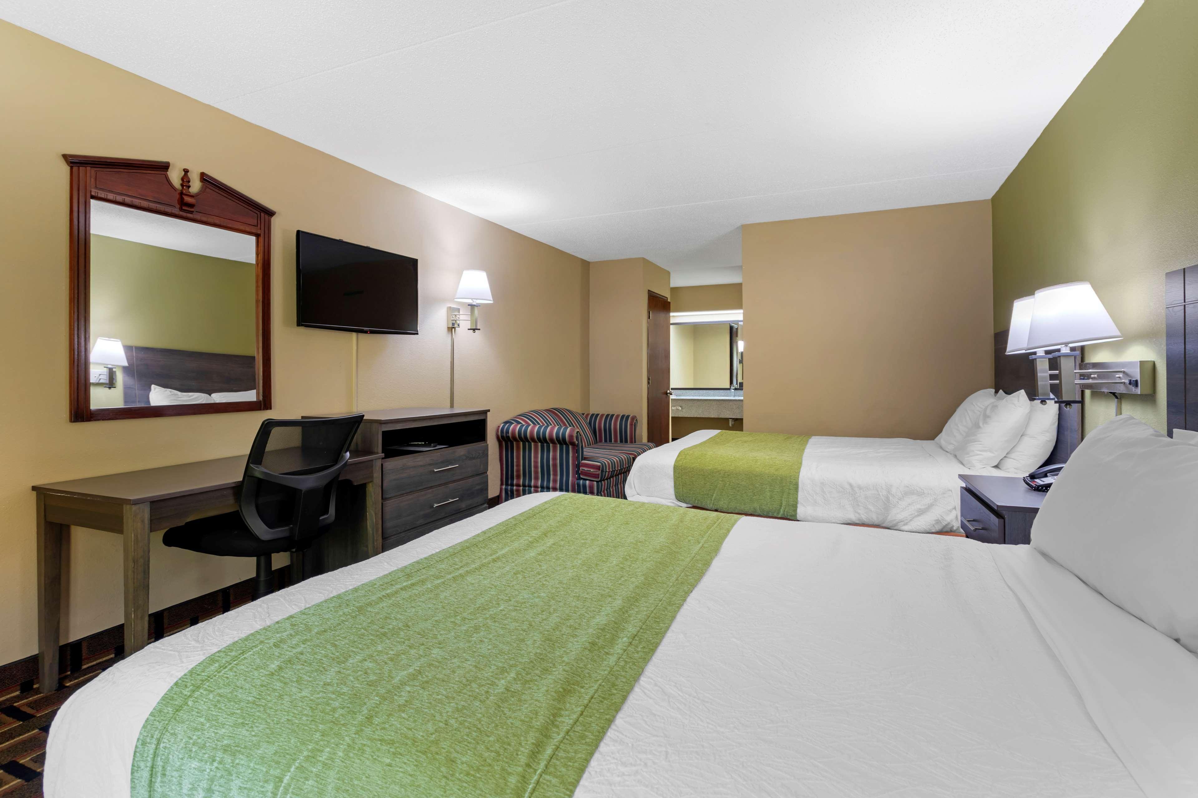 Hotel Surestay By Western Lenoir 4*