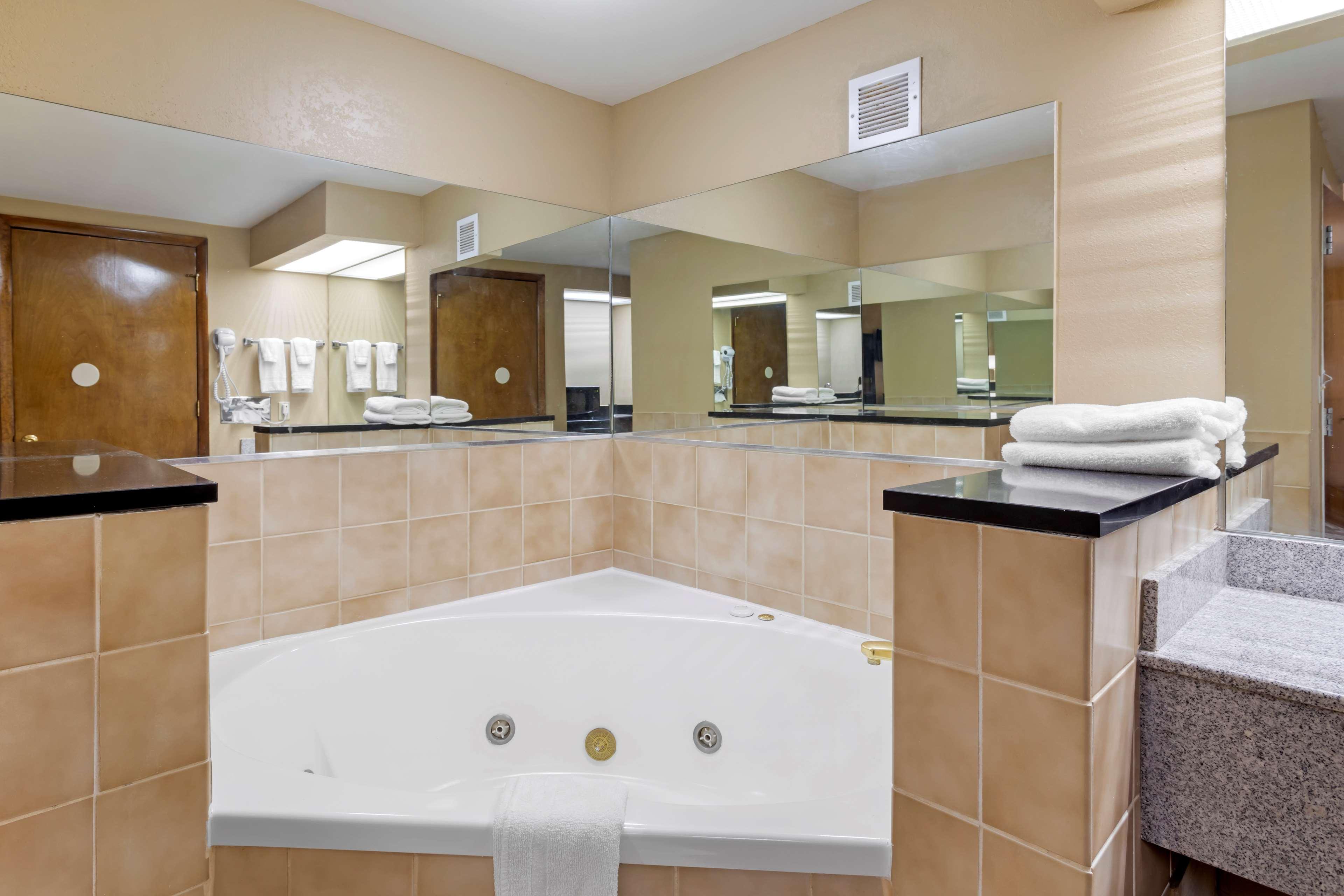 Surestay By Western Lenoir Hotel Lenoir City