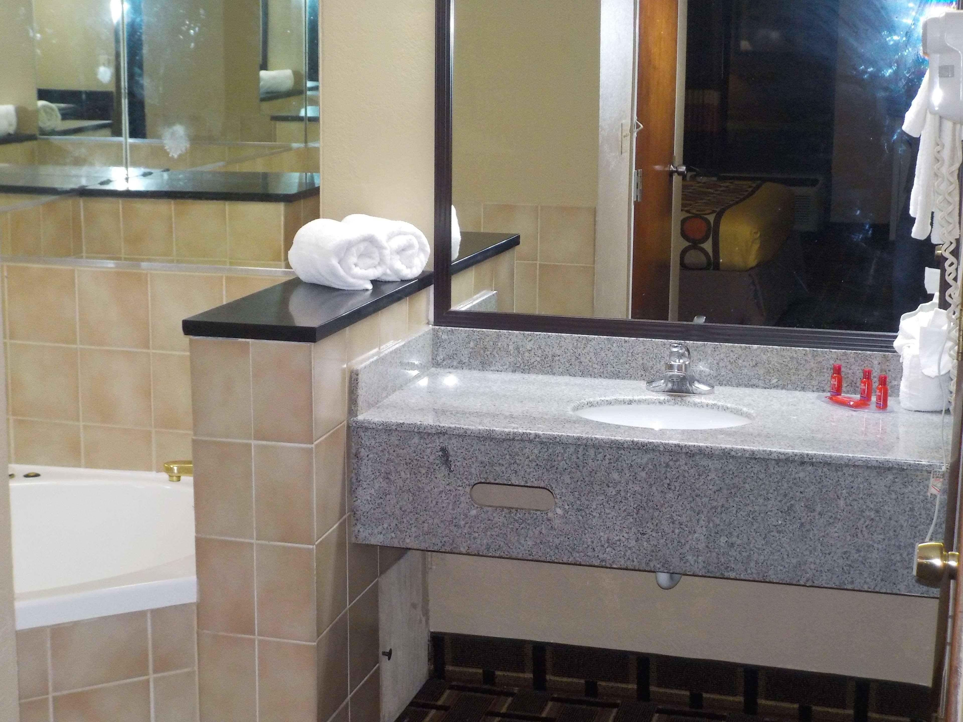 Surestay By Western Lenoir Hotel Lenoir City