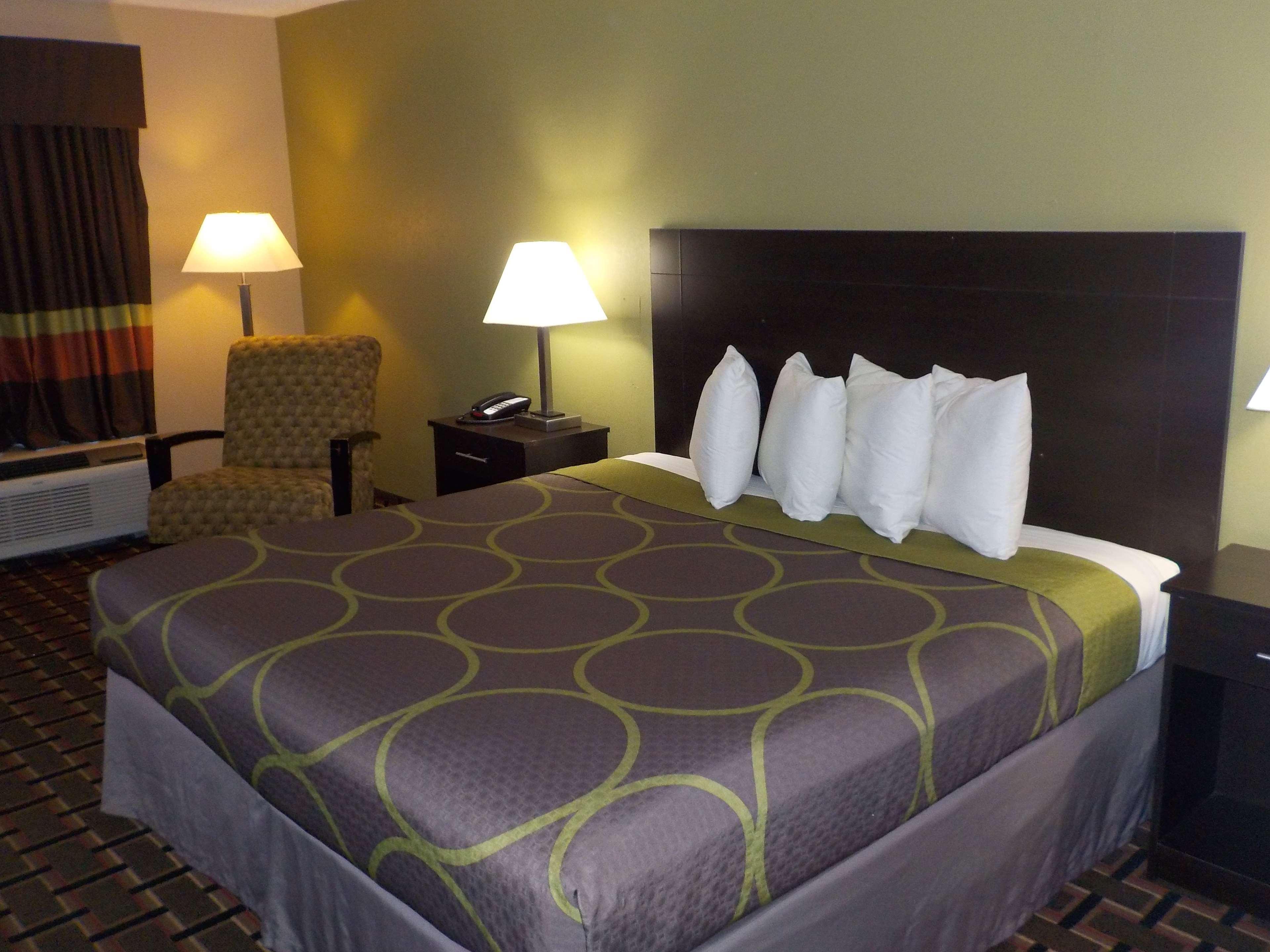 Hotel Surestay By Western Lenoir