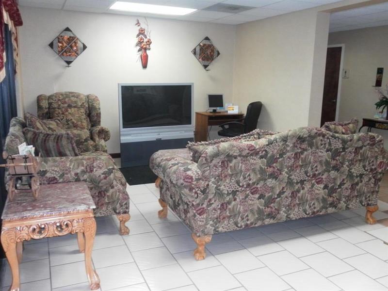 Surestay By Western Lenoir Hotel 4*
